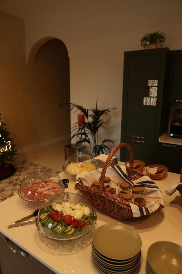Bed and Breakfast The Carob Tree Victoria Zewnętrze zdjęcie